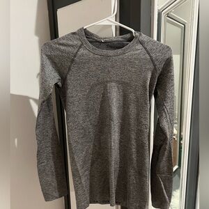 Lululemon swiftly tech long sleeve